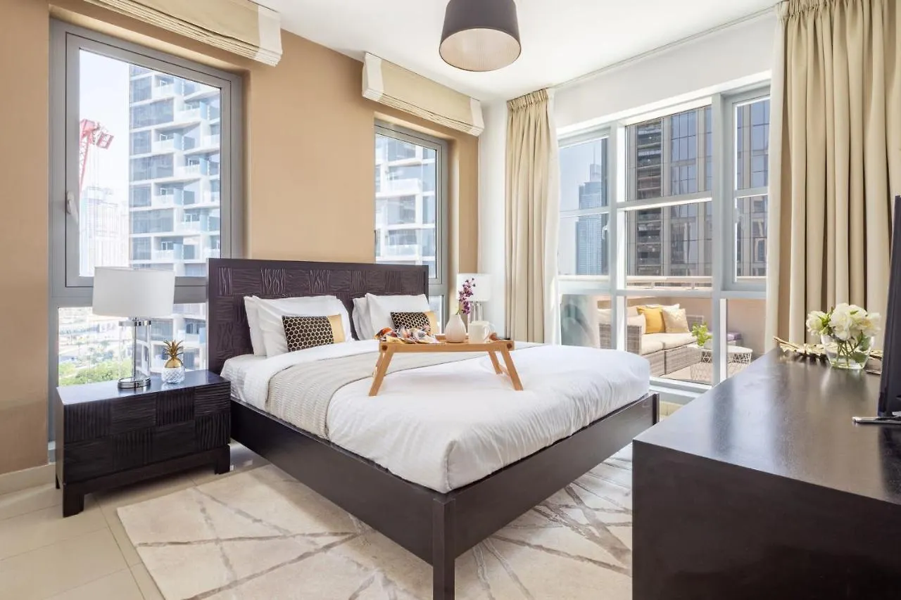 Frank Porter - Standpoint Tower Dubai Apartment